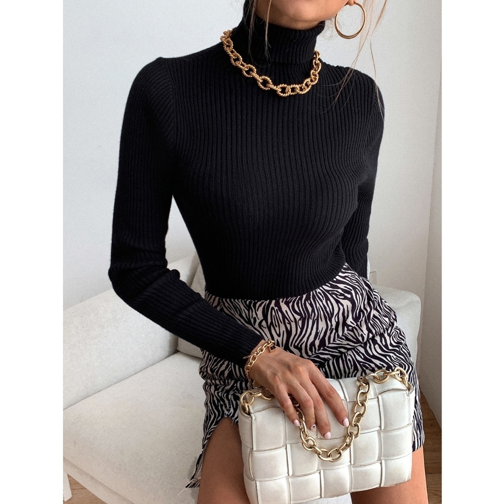 Black Knit Turtleneck Sweater Top